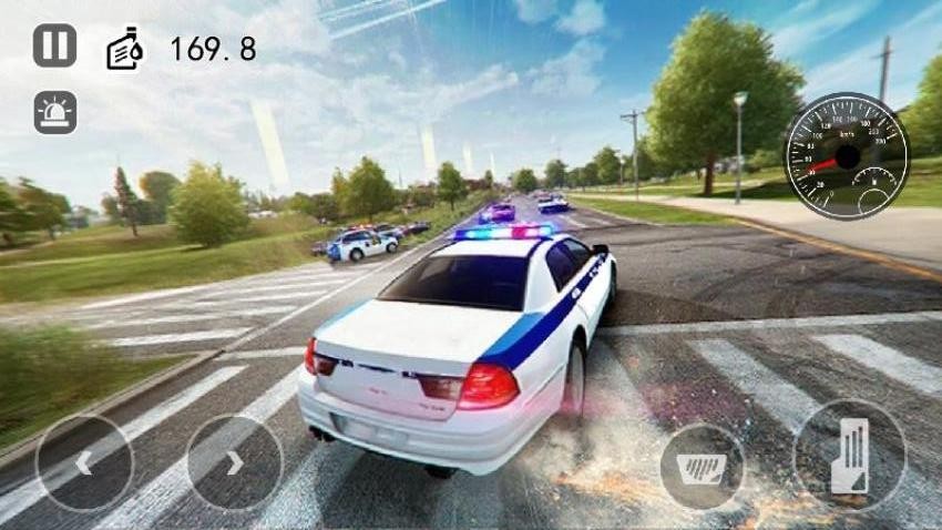 警车狂飙冒险游戏v1.1 2