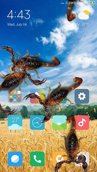 蝎子在手机爬行(Scorpion in phone prank) v5.4.4 安卓版 2