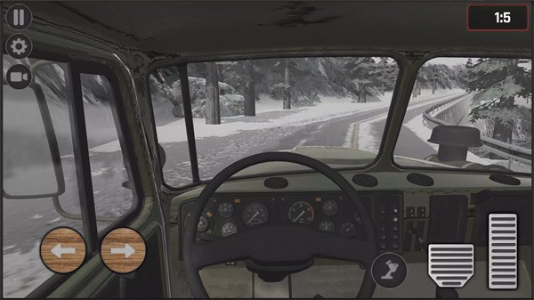 军用卡车模拟器游戏(Military Truck)v1.0 安卓版 2